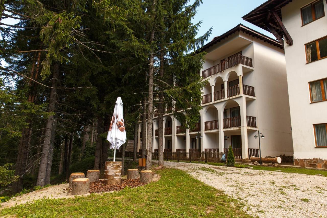 Monastery 2 Aparthotel Pamporovo Bagian luar foto